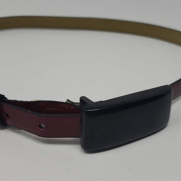 Thin, dark red belt - Picture 2 of 2